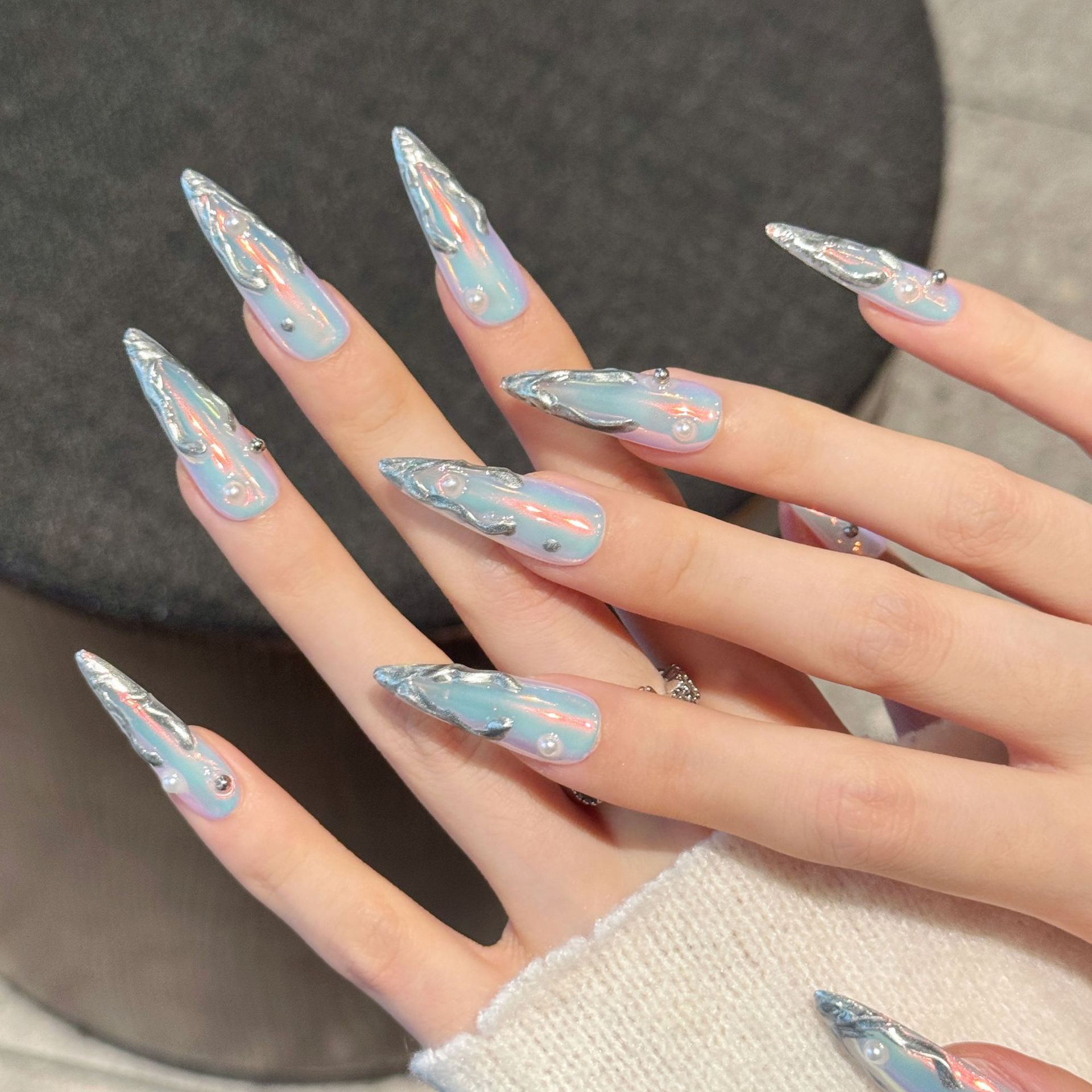 10pcs Silver Aurora Long Stile - Nail Art Press On 评论和价格
